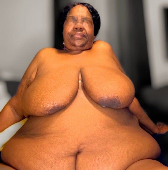 Click to view full size Bbw granny Miss Sue real good Wet Pussy ???