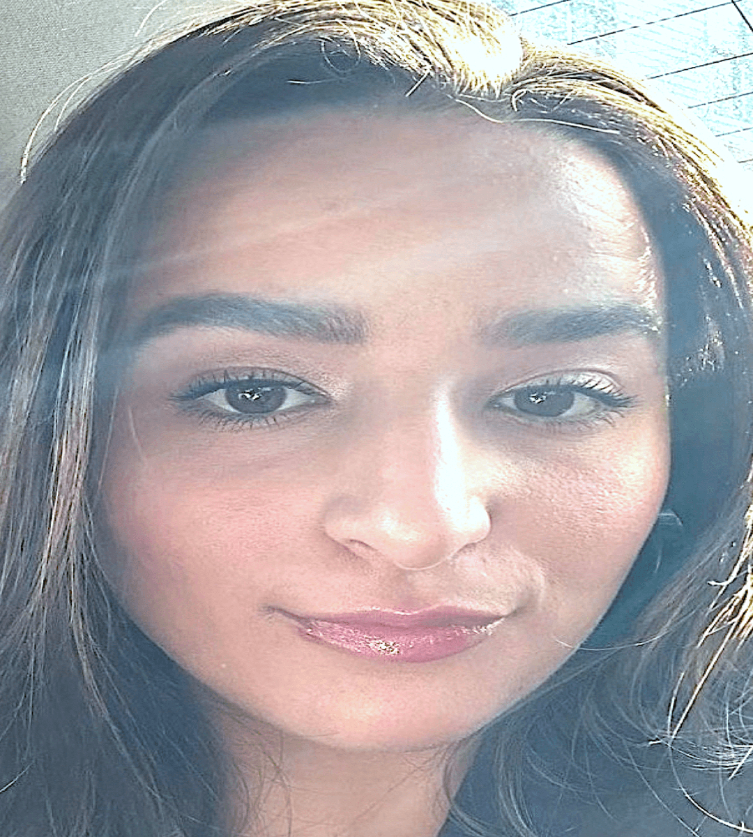 wow. those eyes. those lips. incredible amateur