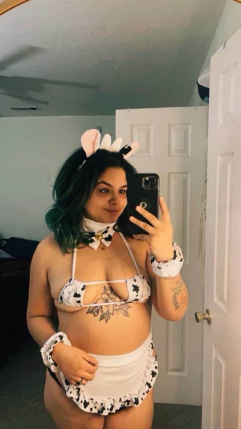 Look at that hot pig whore she such perfect slut to be used kik cu.ck rider8473