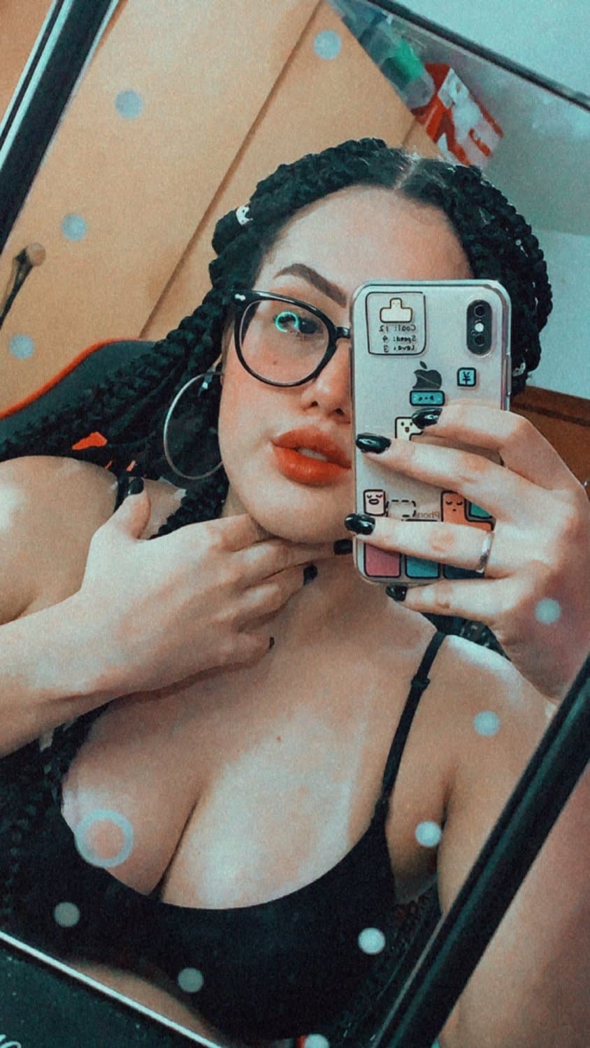 Minha namorada gostosa peituda da praia