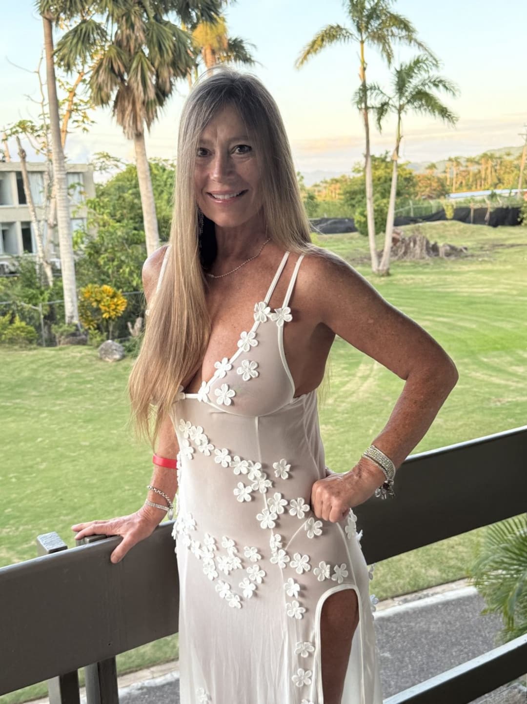 Sexy krissy lost dice