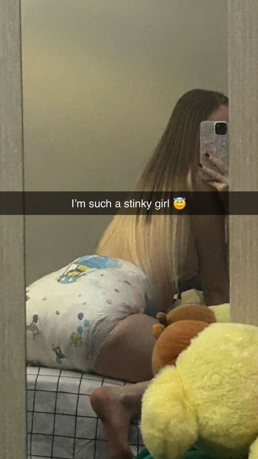 Hot college girl loves showing off her full diapers on snapchat