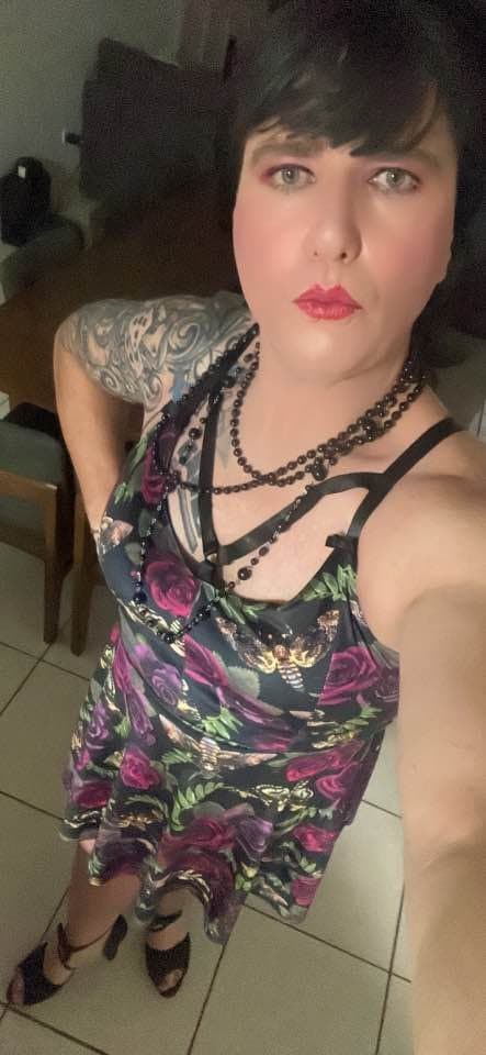 Sissy Cherry ? 43yo from QLD Australia ?? submissive bottom slutKik: Tailfeather81