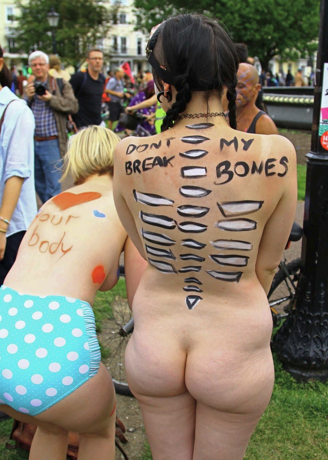 ASS & BODY PAINT - 1