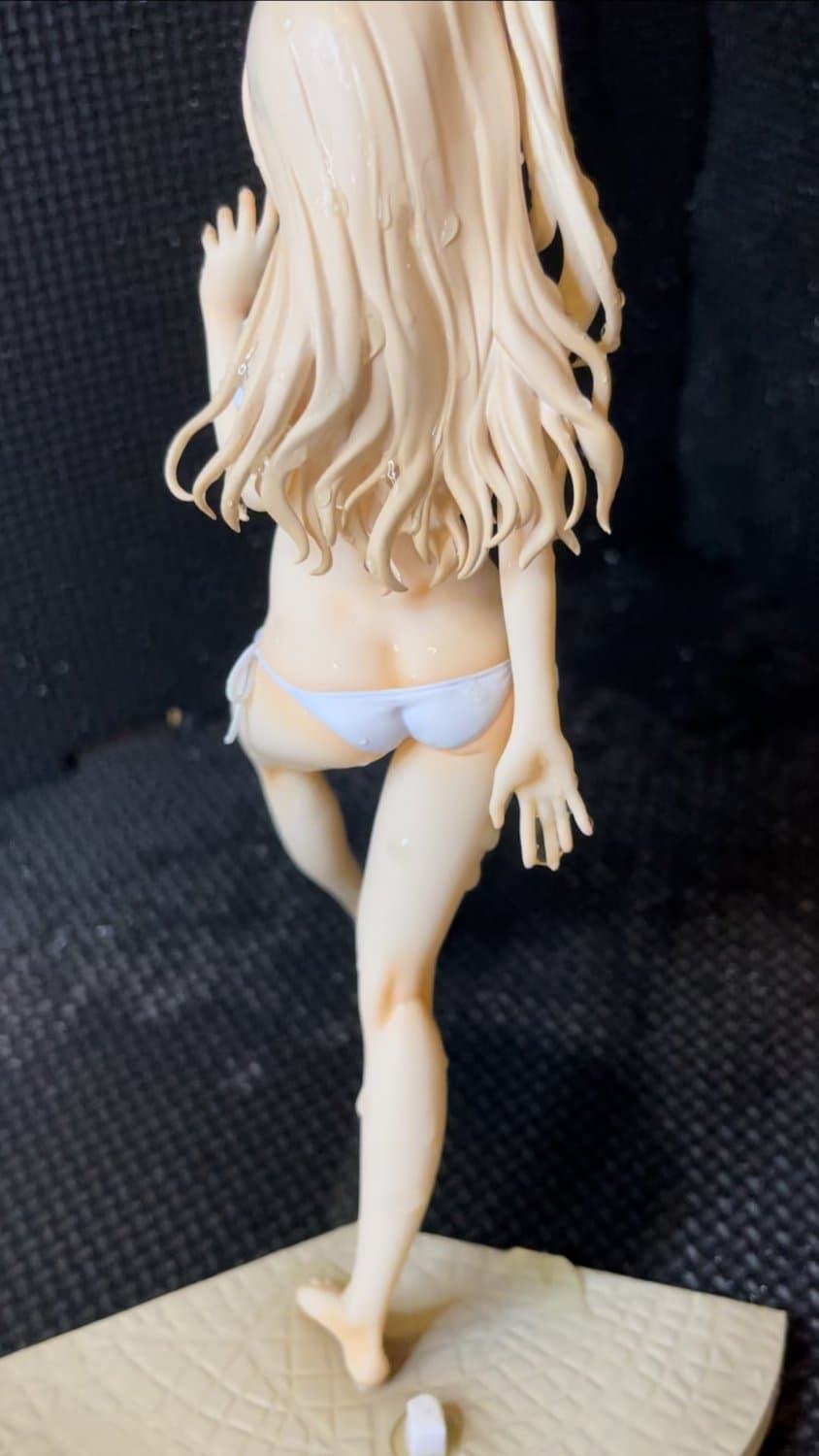 Pissing on Figure 2024/06/08 Illya & Chloe