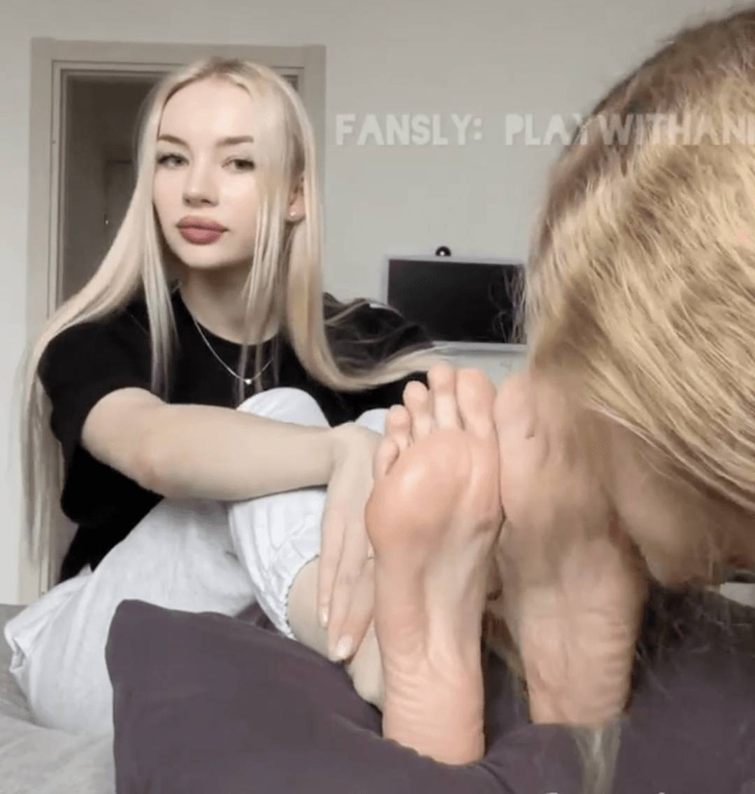 Russian Lesbian Foot Slave