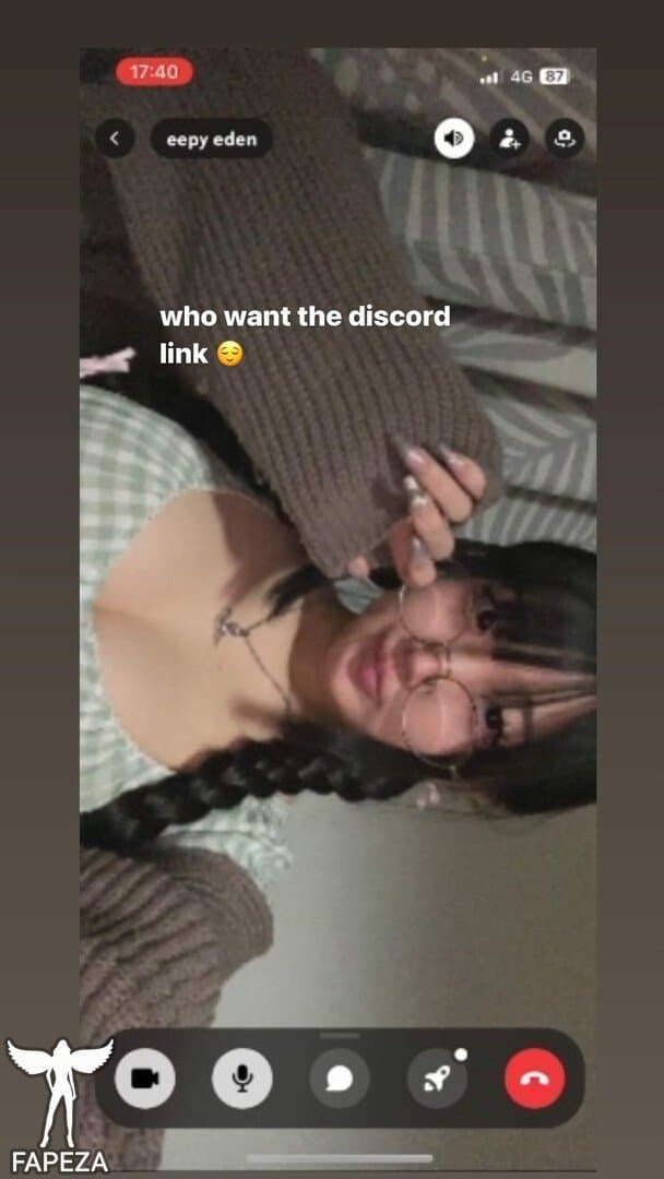 Asian Twitch steamer 5