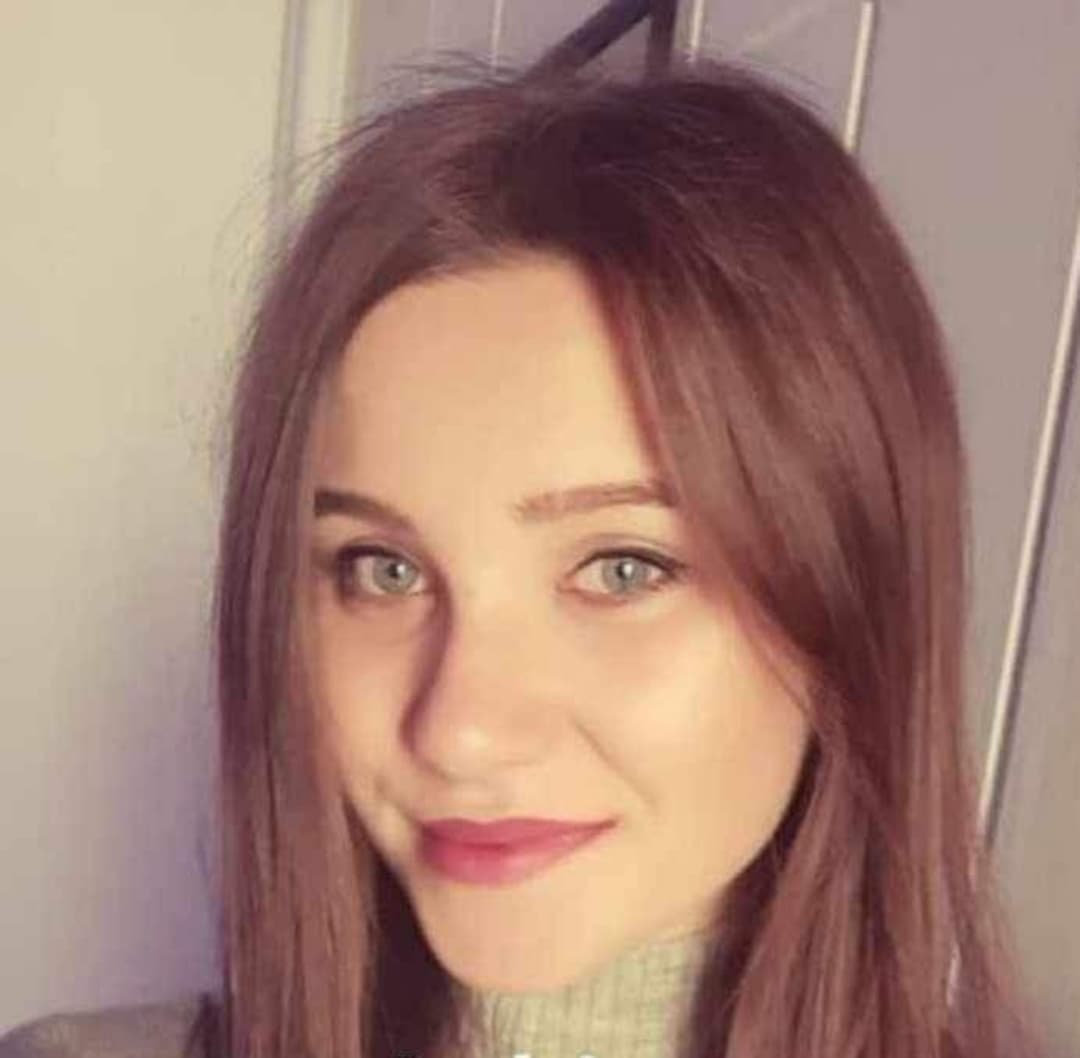 Polish amateur sluts wait for your dick