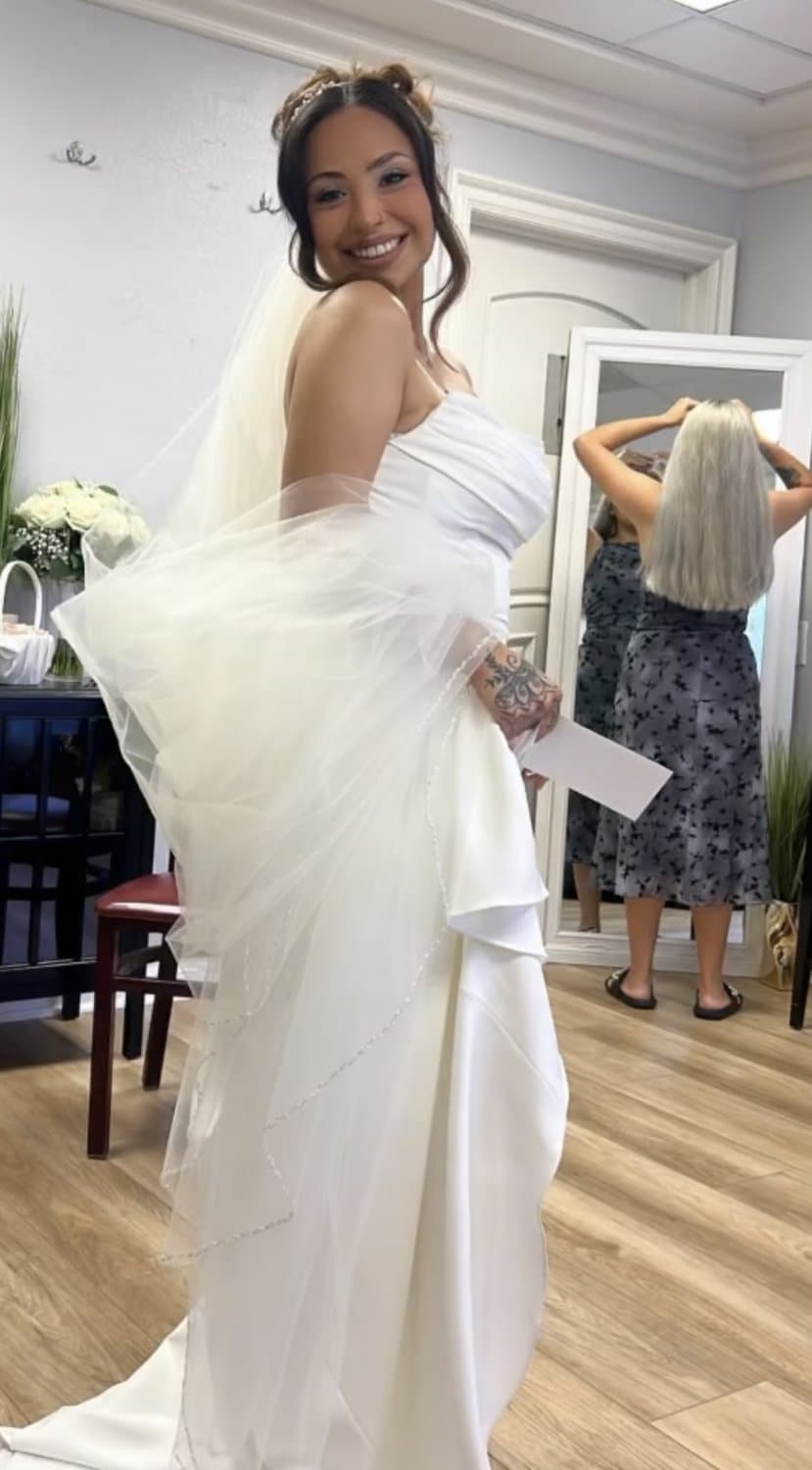 Married latina loves sucking dick