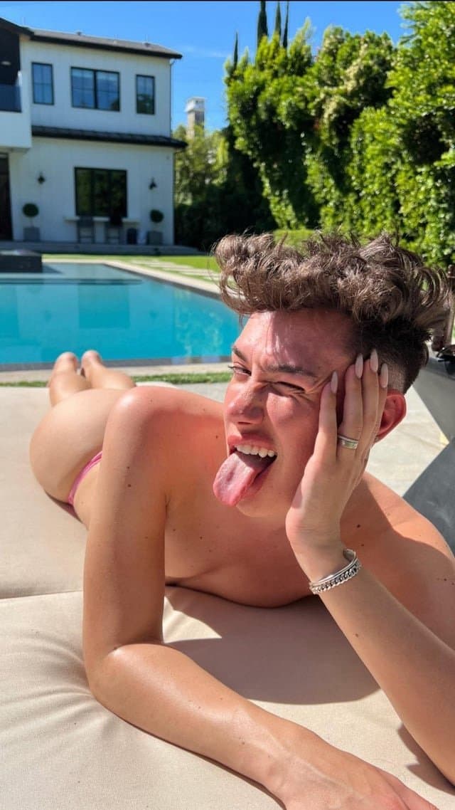 JAMES CHARLES GAY HUNI  ???