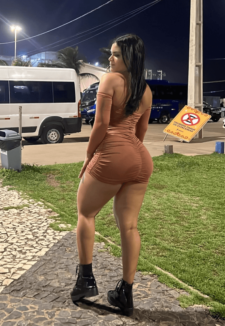 Seguidor pediu pra divulgar sua namorada e disse que ela é muito vulgar