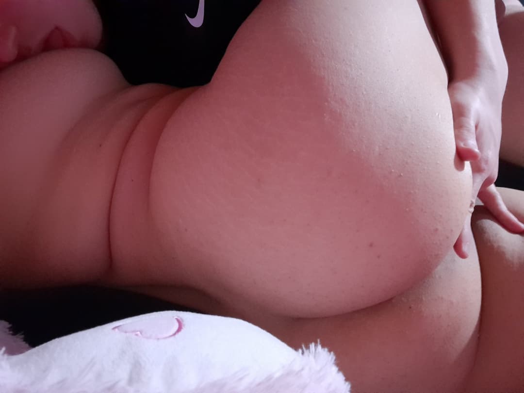 Estoy buscando a alguno de Buenos Aires que se quiera garchar a mi novia.