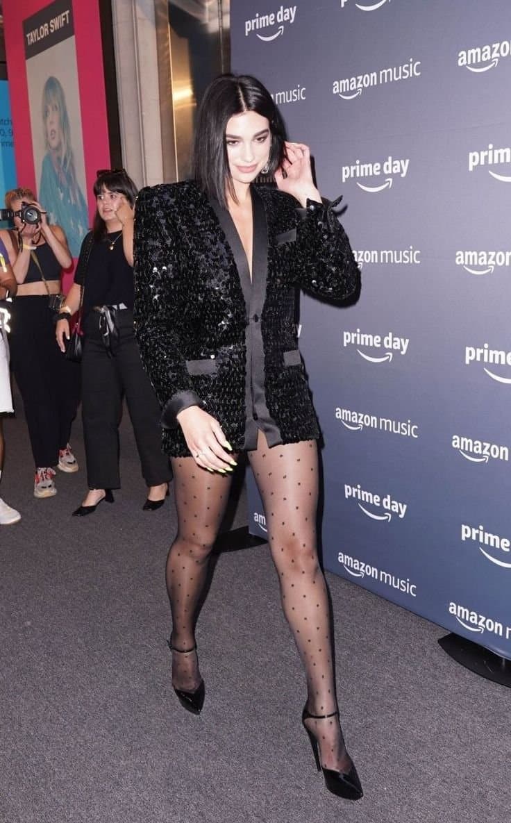 Celebrities in Heels and Tights (HOT)?