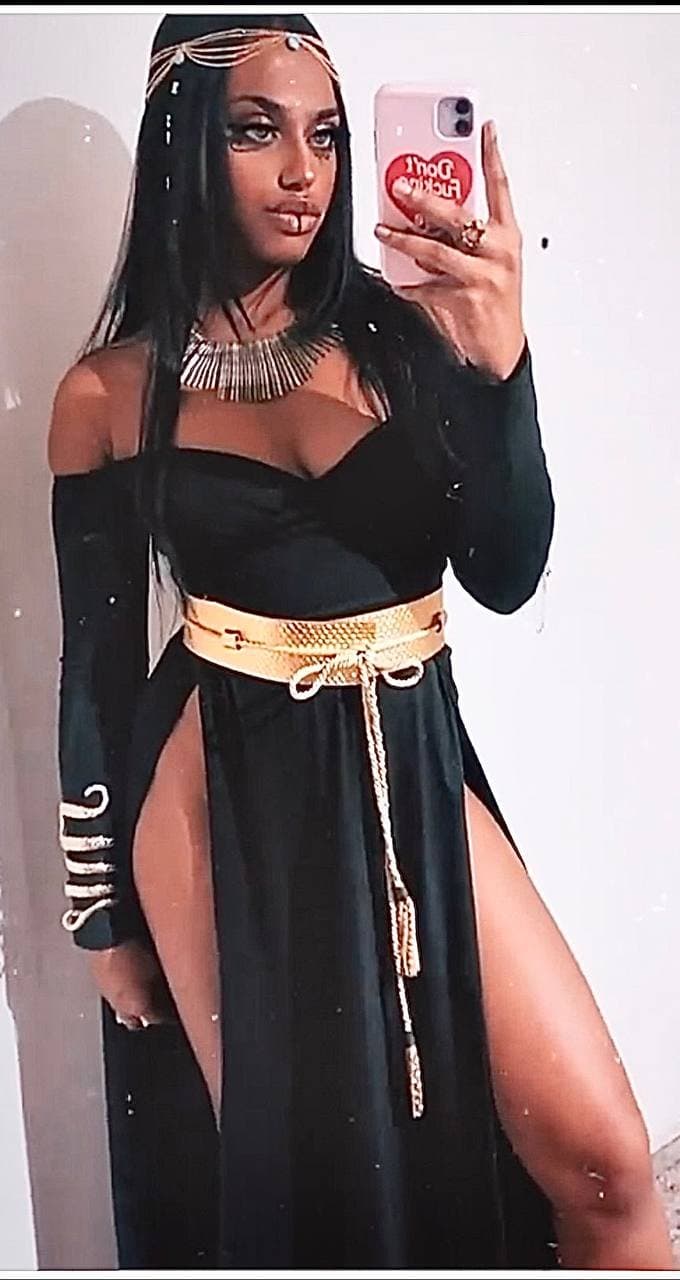 Cleopatra fucked by Julius Caesar