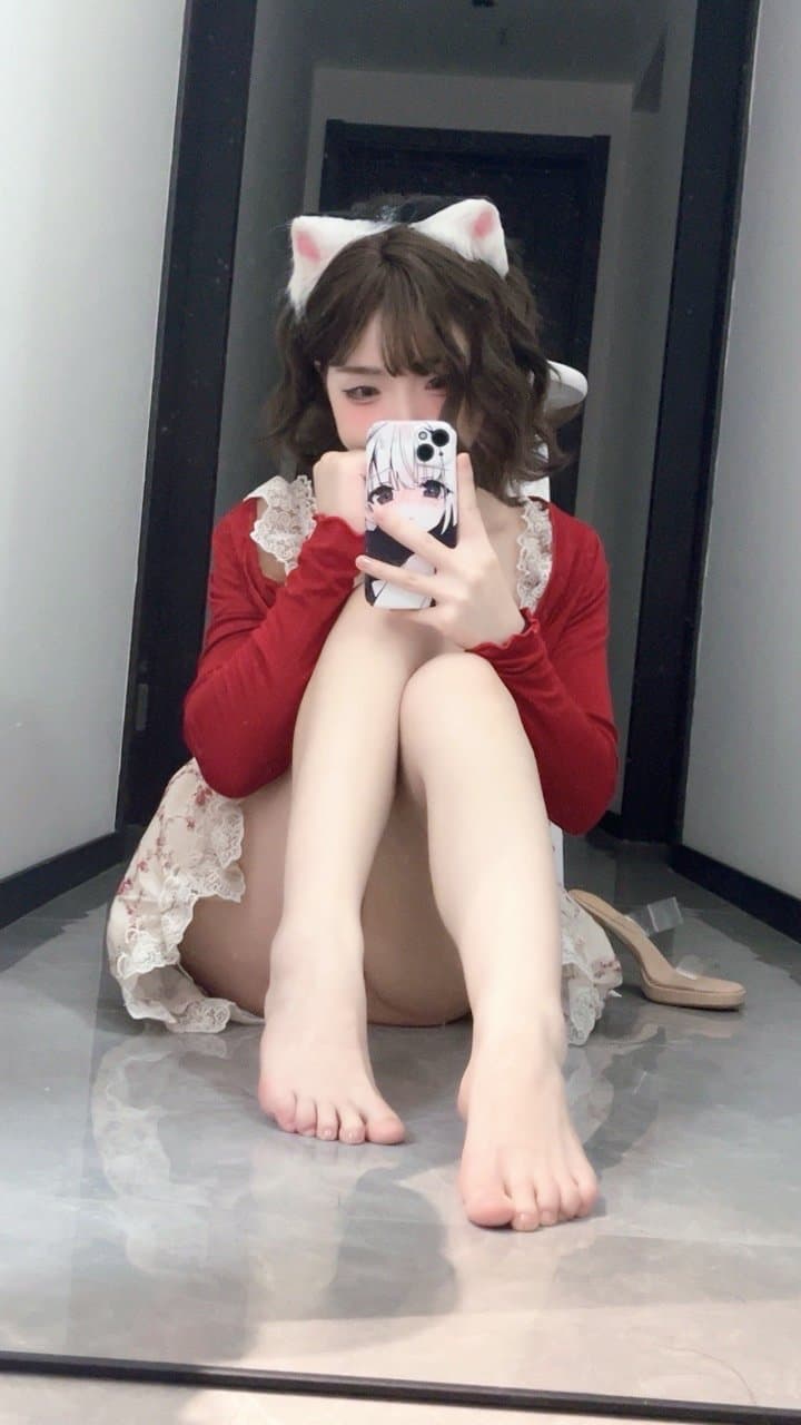 Click to view full size Cosplay-Bangni-Limited-girlfriend-MissKON.com-001