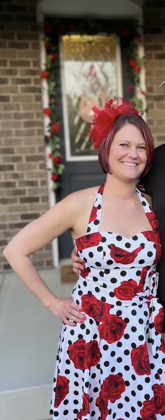 A Miss Texas winner & a few mid housewives get wet, wild & naked at spring break