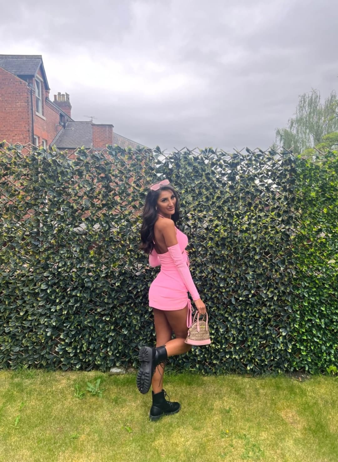 Felt hot wearing this outfit, can’t help myself ❤️‍?