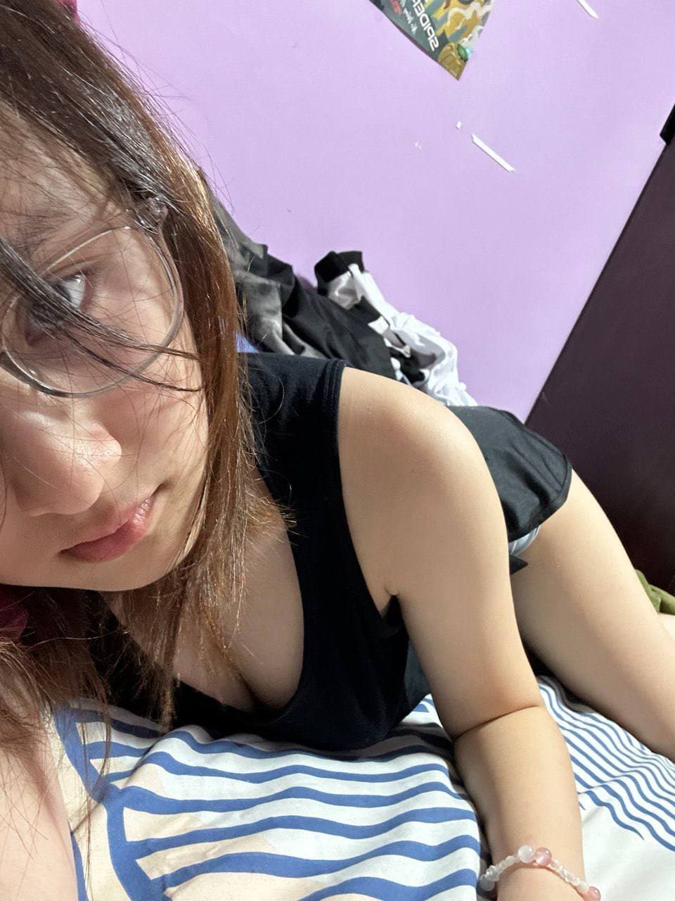 sg singaporean teen movie room [FULL]