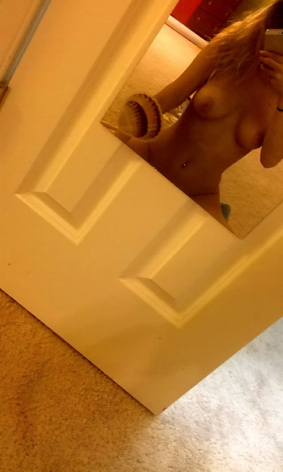 Alisha - coke whore collage slut and her coke whore friends