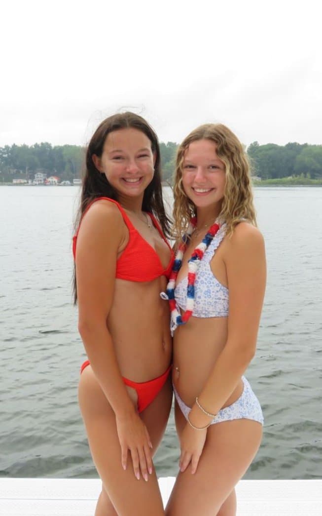 Hottest girl on girl fantasy that you can think of? I do!