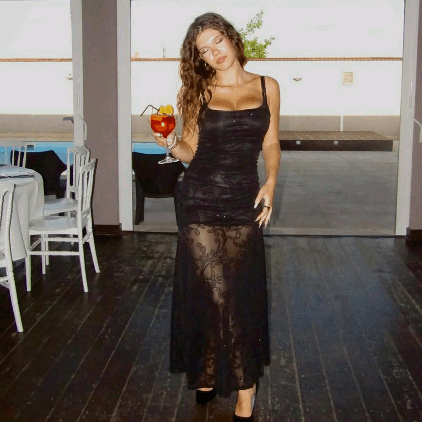 Fresh barely legal 18 year old teen has a curvy body