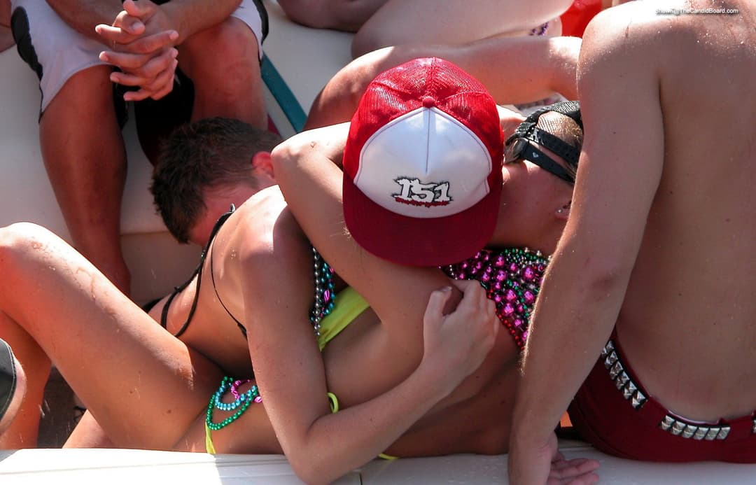 Unknown Hottie, Lake Havasu Memorial Day Weekend 2003 Pt. 1