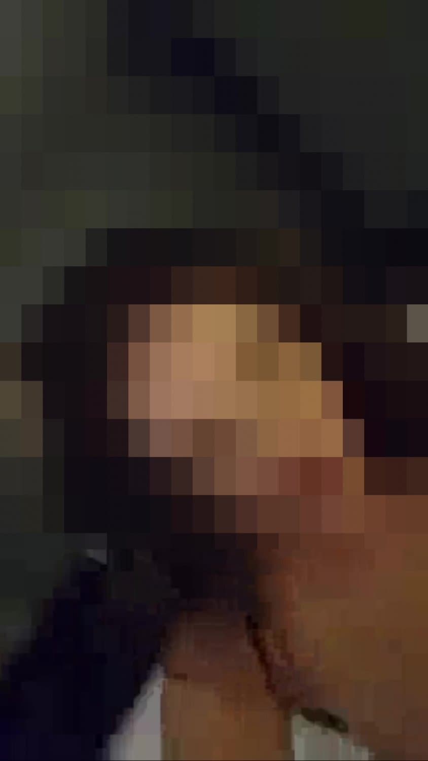 Dice "Cogeme como mi hermano"