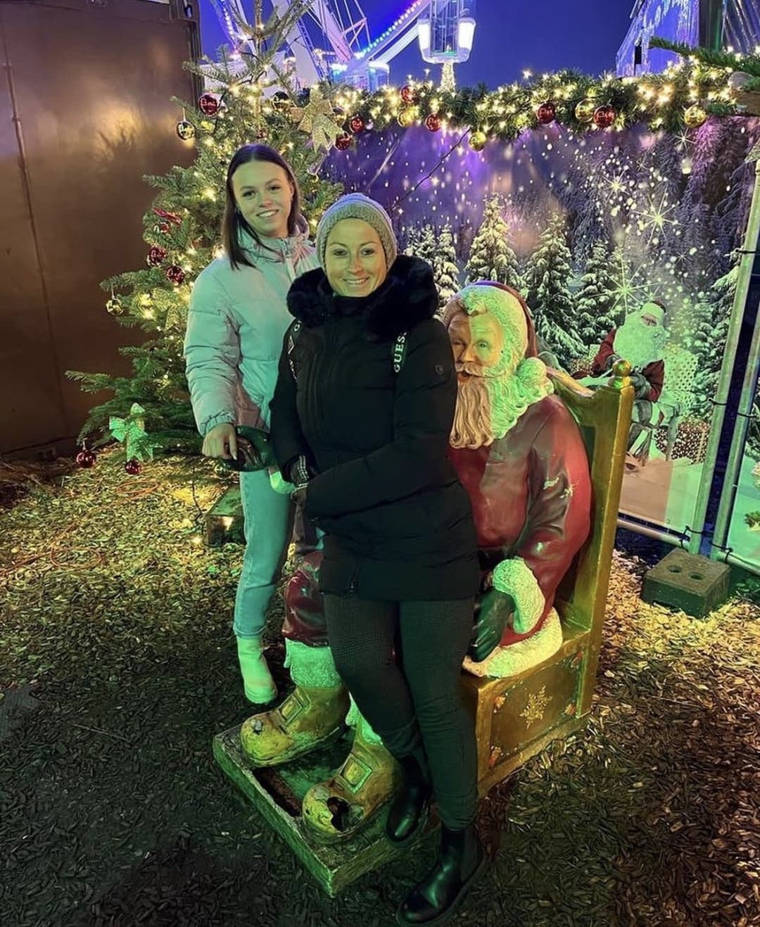 Would you fuck this German Mom and Daughter Duo? | Würdet ihr dieses Mutter Tochter Duo ficken?