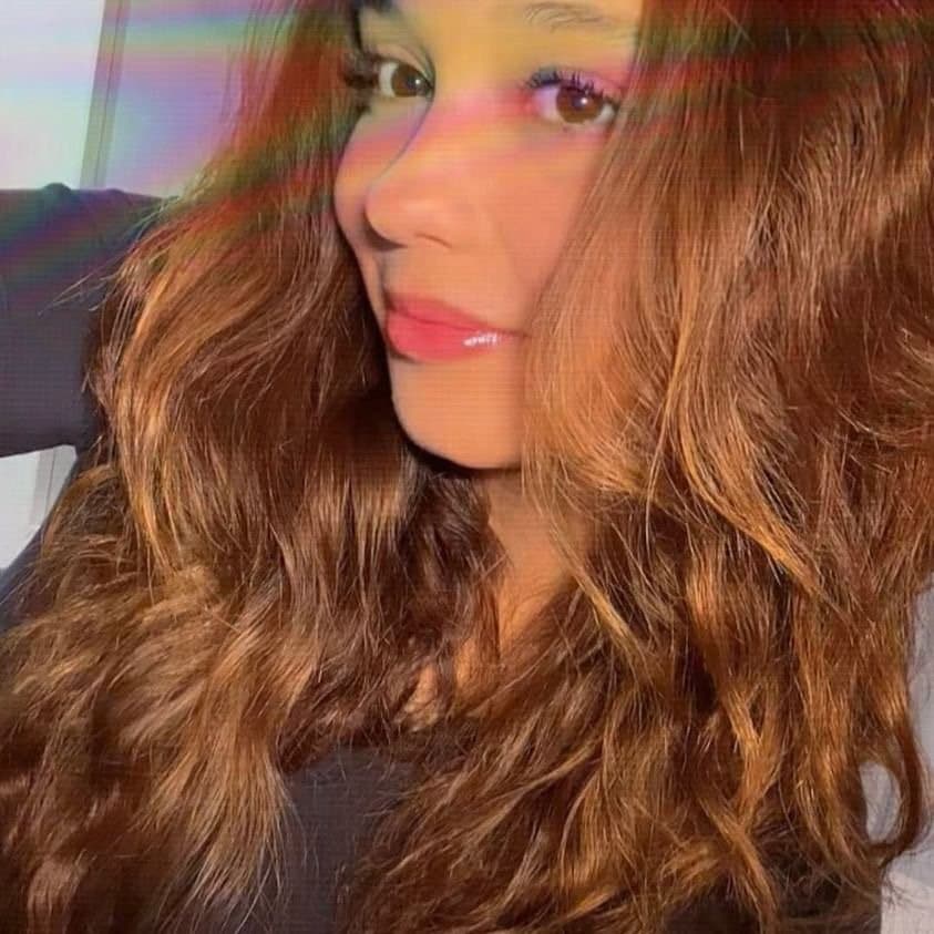 My best Friends sis at 10 likes ill leak his gf or his sis nudes dm me on twitter goonslut699