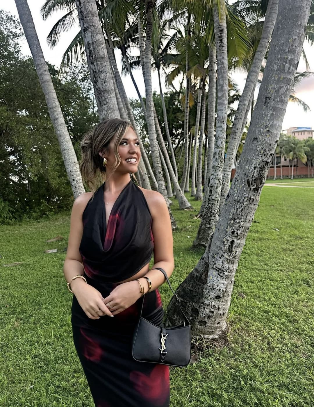 Big white girl built for strong gorilla thugs