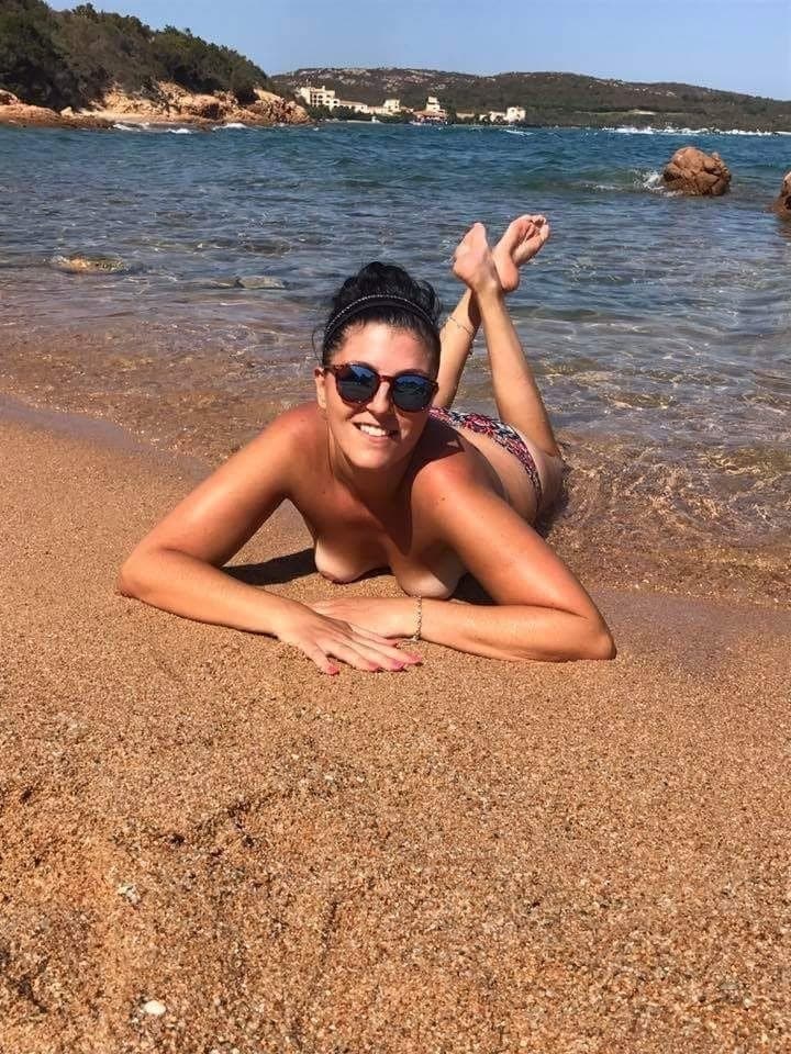 Audrey ma salope, commentez pour plus - Audrey my bitch, comment for more