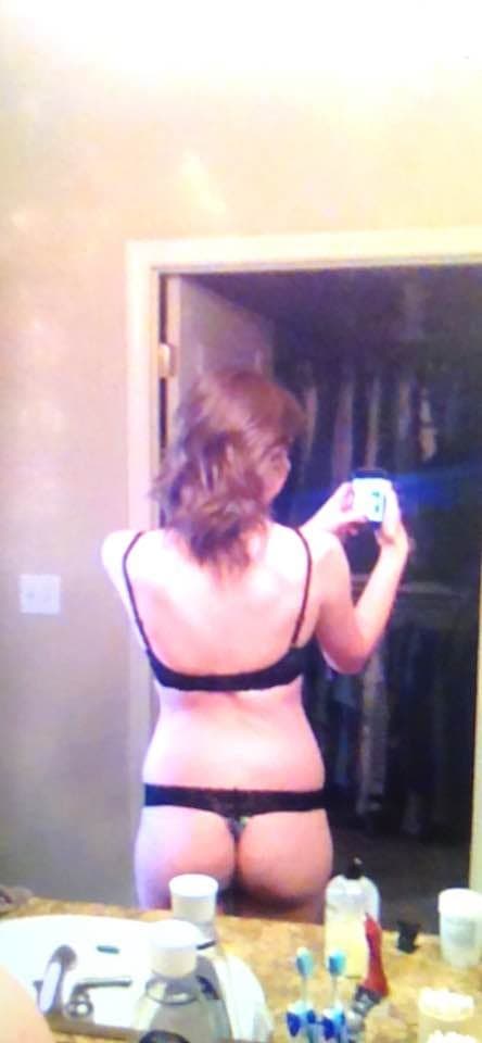 Click to view full size Dumb flat ass slut Rachel