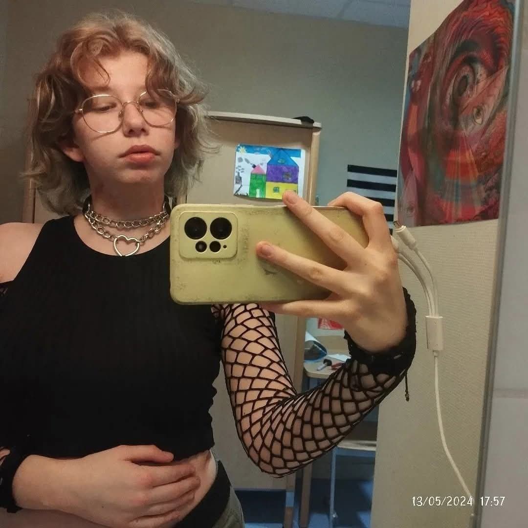 Taylor.grvs french teen creepshot (trib liked)