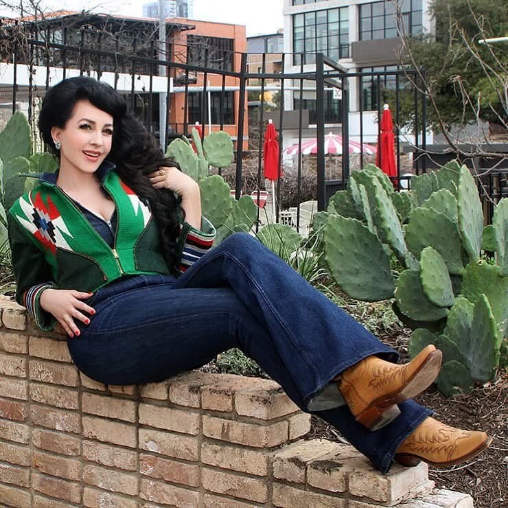 Voice Actress Spank Bank - Grey Delisle Griffin