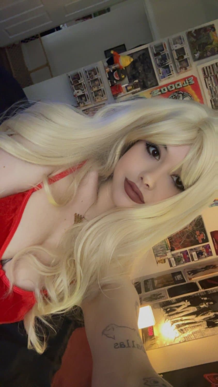 "Lil Baja" is a lil stuck up bitch that would make for perfect breeding material.???