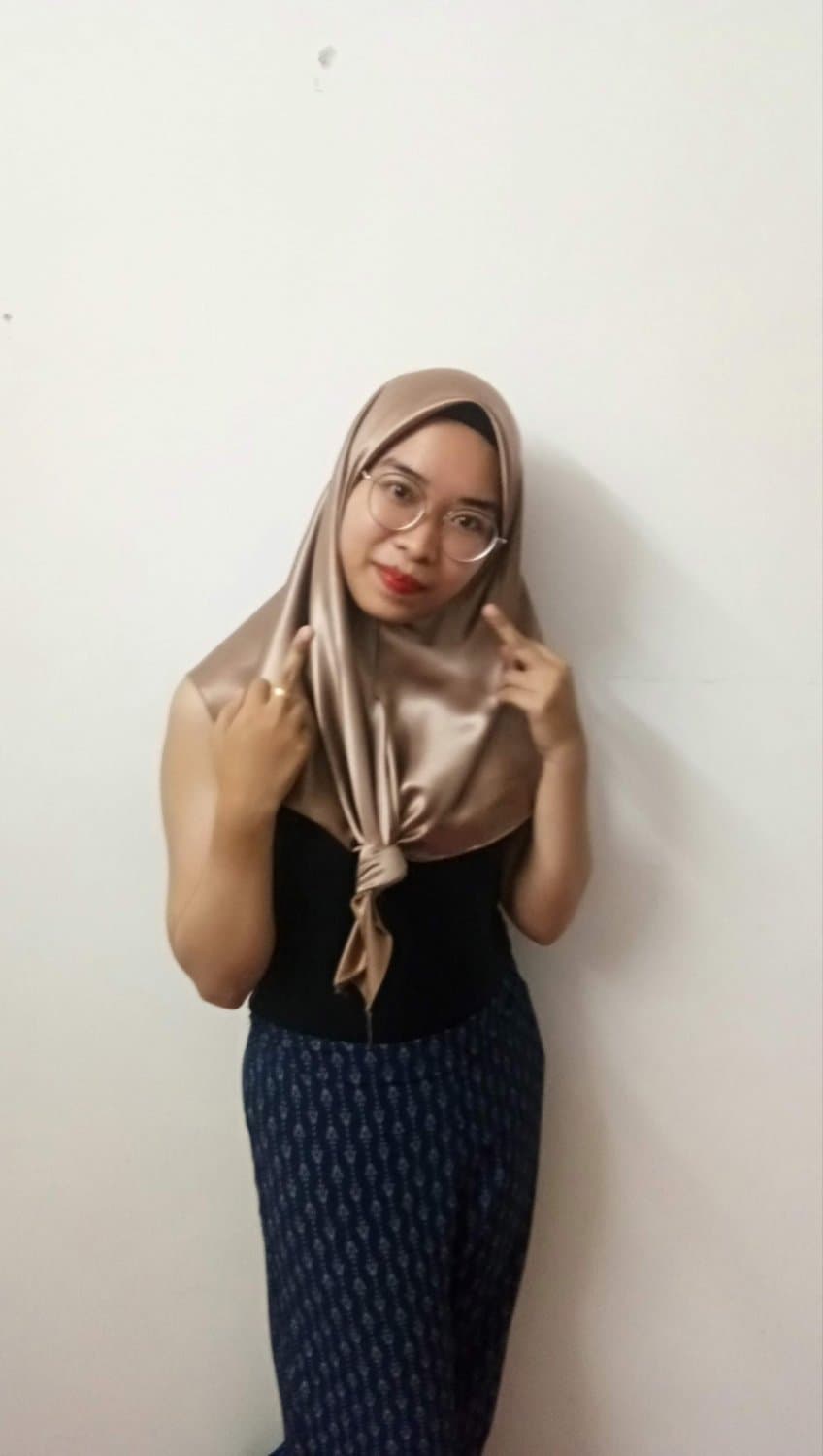 Bini orang curang jual badan time suami keja