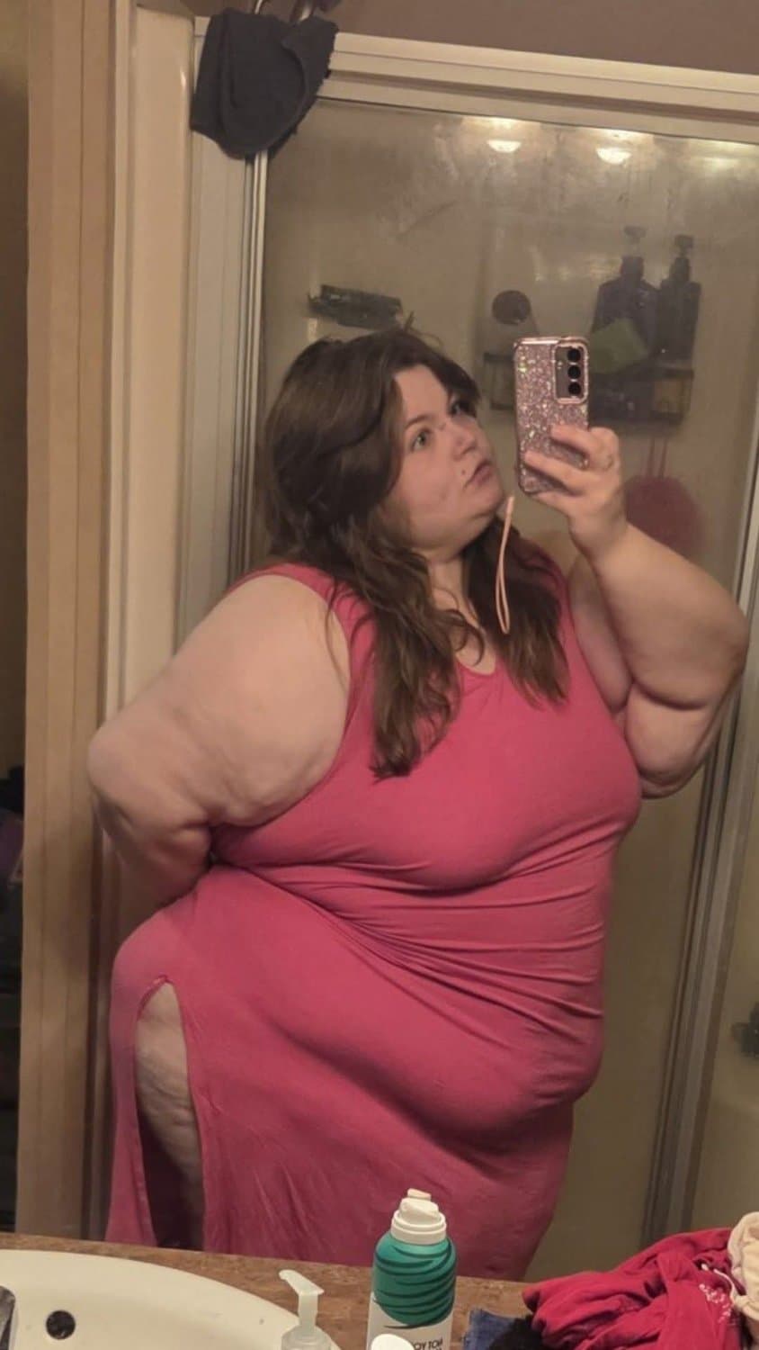 MASSIVE HUGE PAWG SSBBW BBW HUGE THICK BIG ASS GOONER MATERIAL