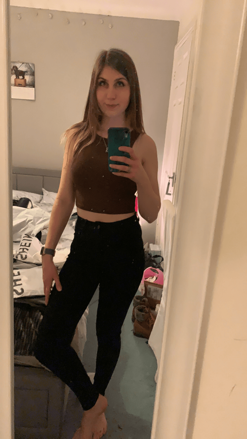 Loose myself looking at her