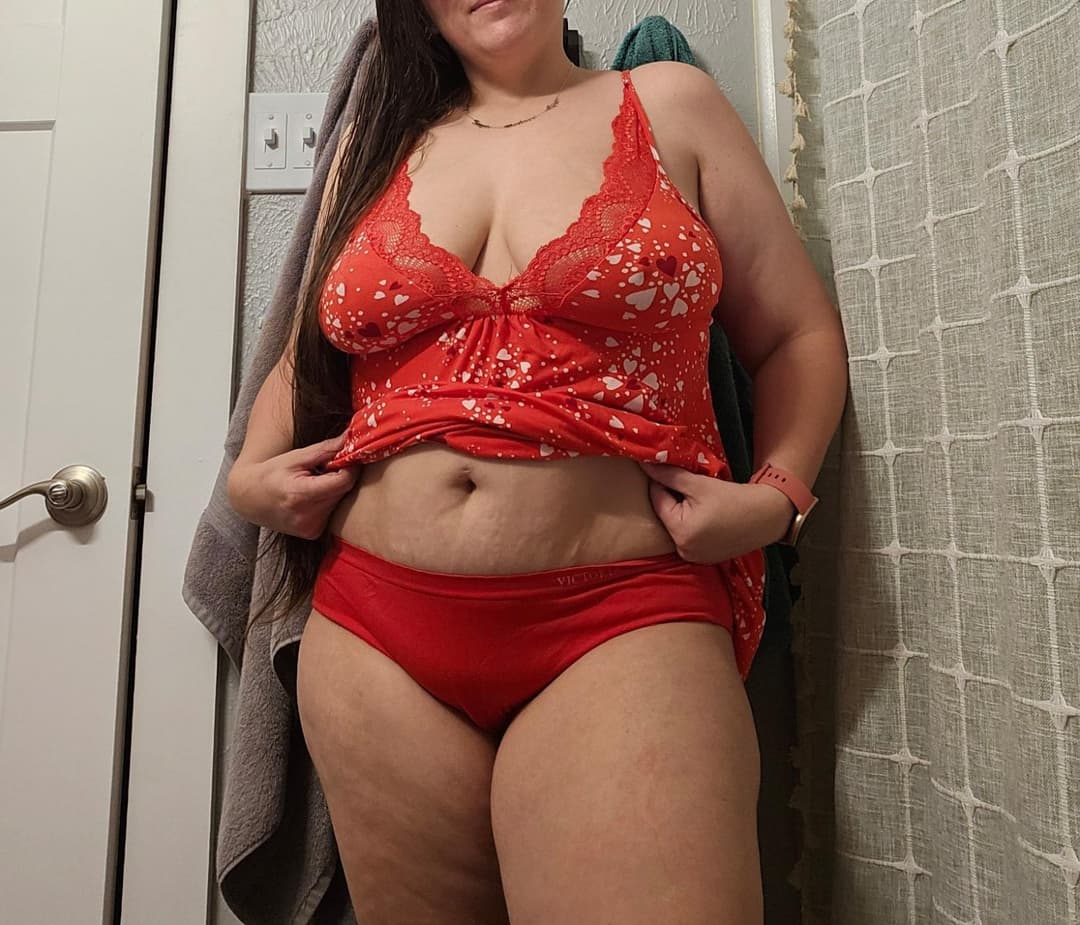 Click to view full size Would you fuck my stay at home Army wife (dependa)? Tele Grumparmyguy or kik thatsatank