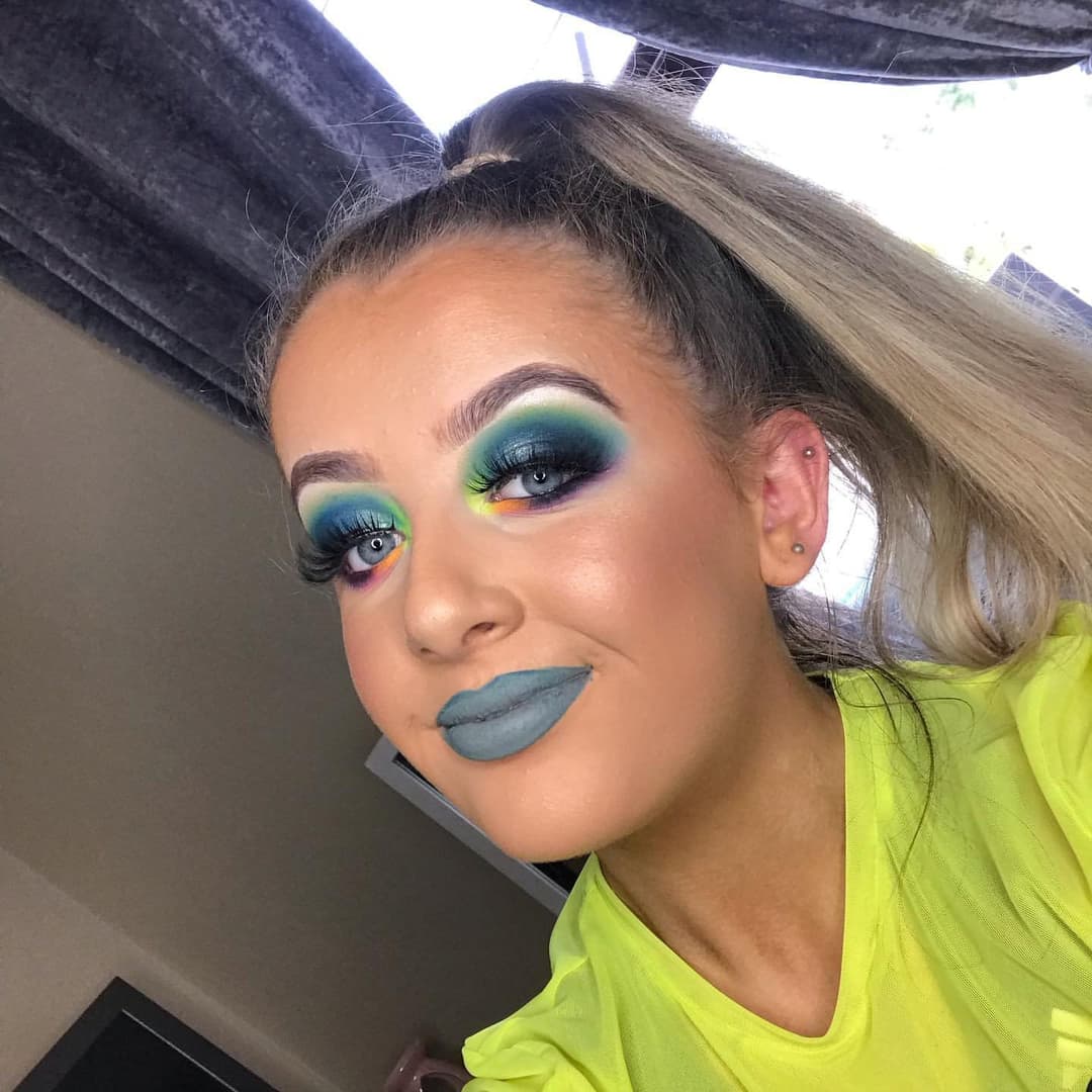 Heavy makeup slut Emma