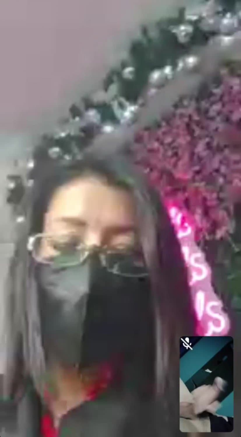 Dick Flash a Putitas Nails, la amiga le gustó tanto que decidió enseñarle a su amiga.