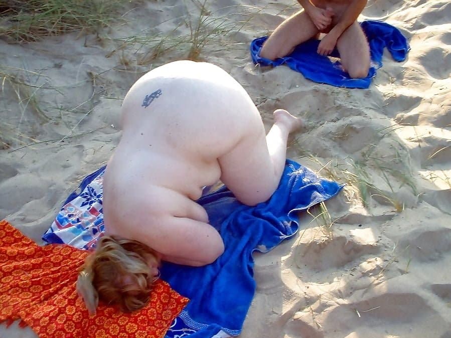 BBW- Grosse cochonne sur la plage