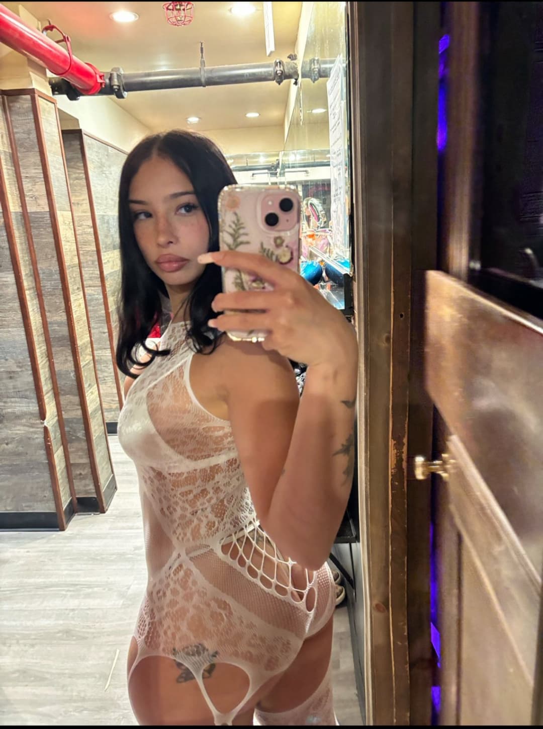 Bottle Girl Is Always Ready to Fuck