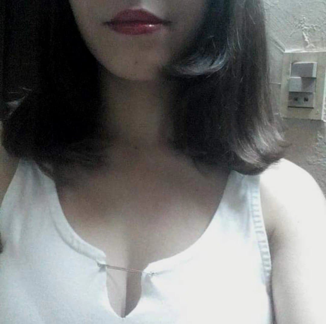 Paraguayan latina model and pole dancer adri_ozuna