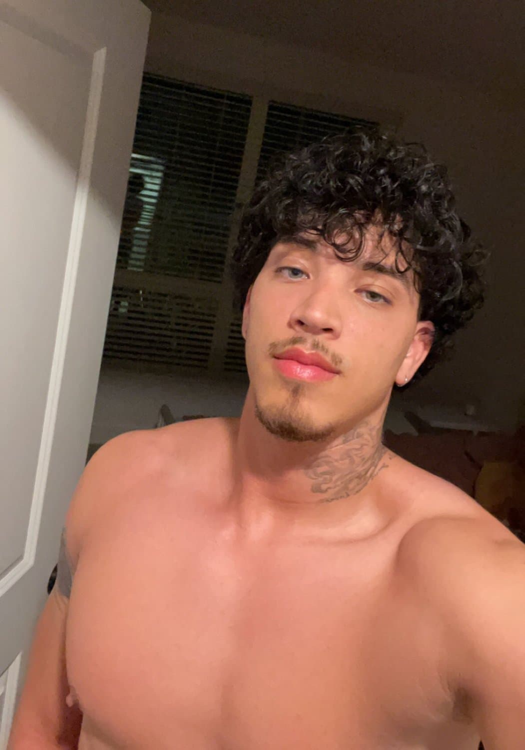 Louie Stark / LouieTV