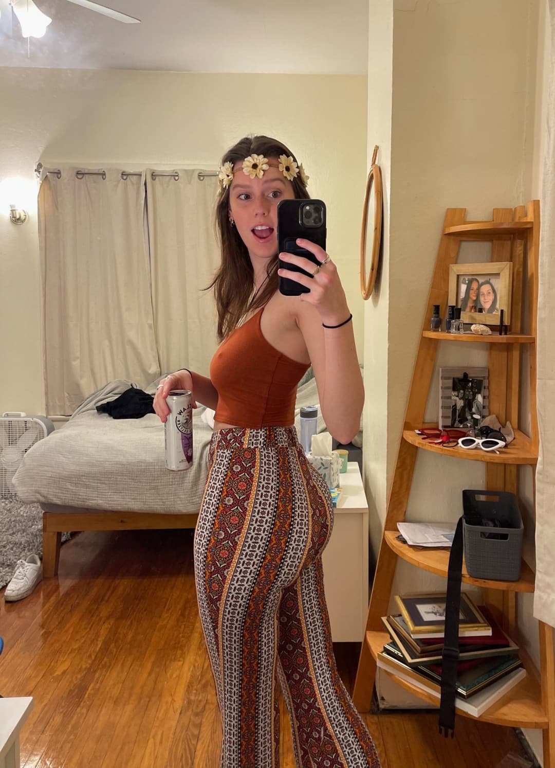 Summer sluts (reposts and submissions welcome)