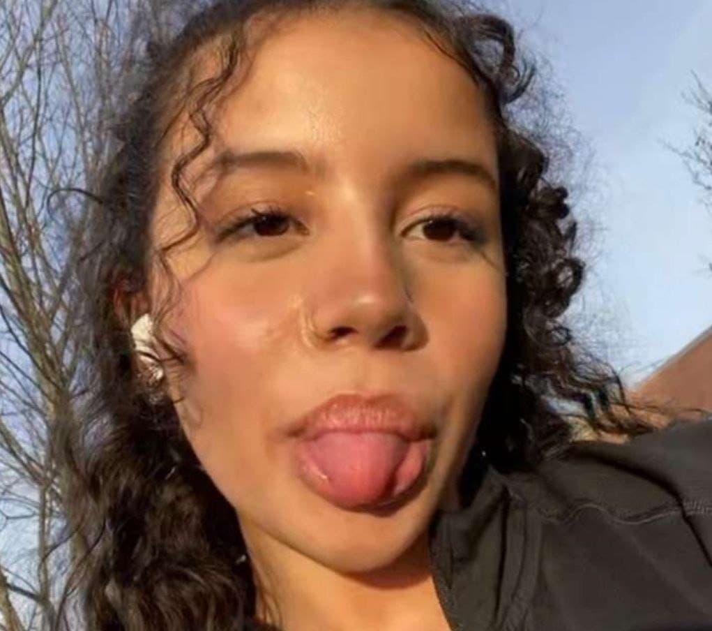 Barely legal Arab teen slut : Maram