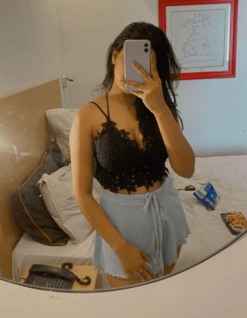 Extreme beautiful indian college girl viral video hindi audio real experience