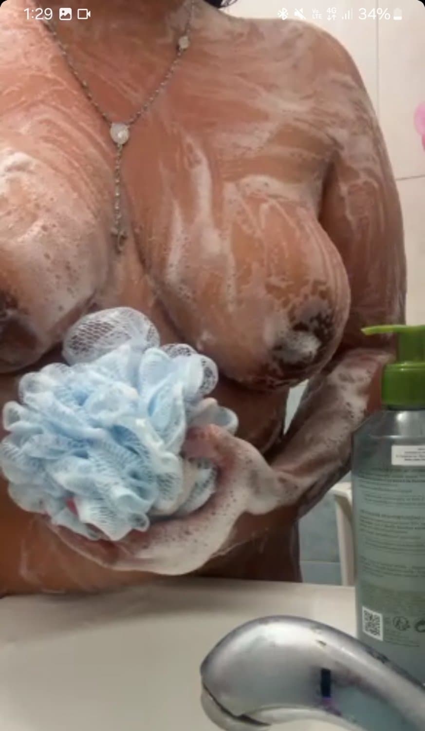 Click to view full size Esposa compartida