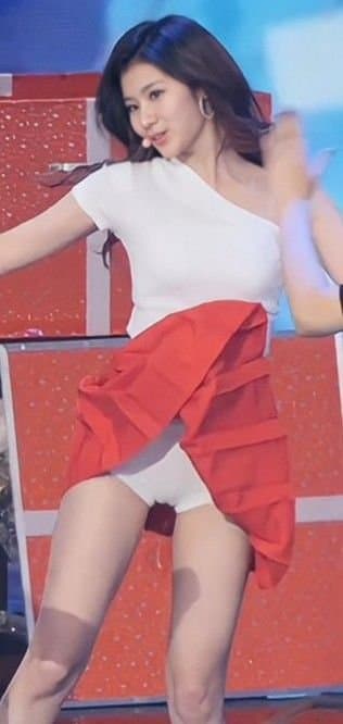 Twice Boobs Comparison and Compilation Kpop Jihyo Nayeon JY Momo Sana Mina Dahyun Chaeyoung Tzuyu